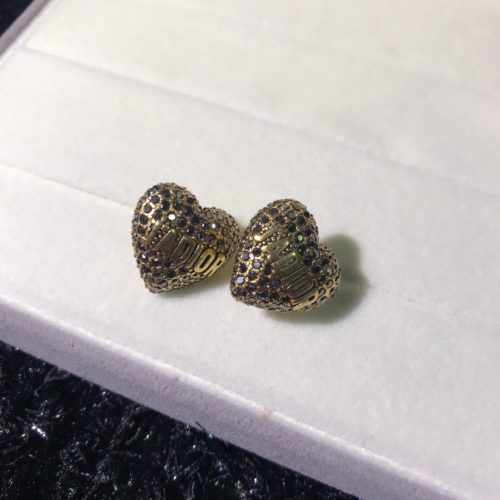 VL - Luxury Edition Earring Dir 010