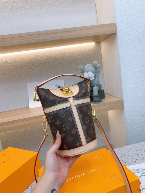 Louis Vuitton M43587 Duffle Bag Monogram Shoulder Canvas Women's