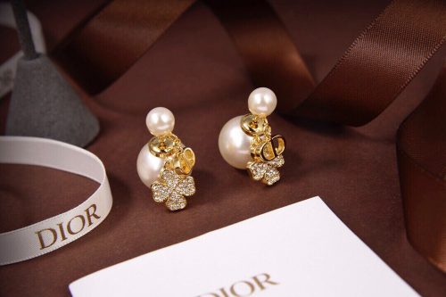 VL - Luxury Edition Earring Dir 058