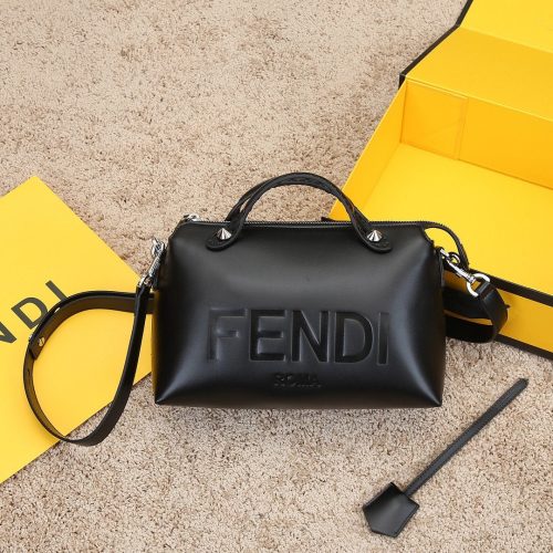 Fendi By the way Medium Black