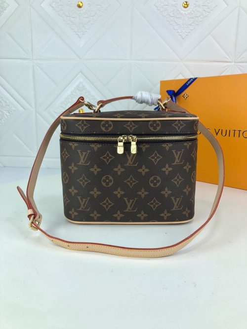 Louis Vuitton Nice BB
