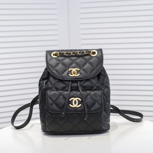 CHANEL 𝐃𝐮𝐦𝐚 Backpack