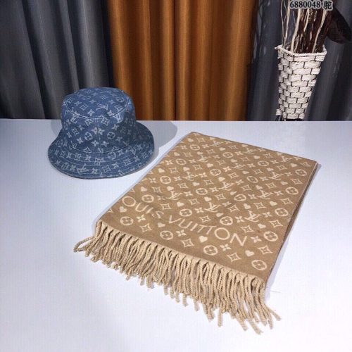 VL - Luxury Edition LUV Scarf 032