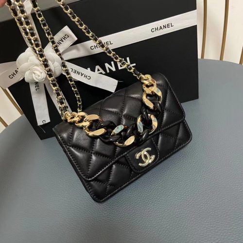 CHANEL FLAP SHOULDER BAG BLACK