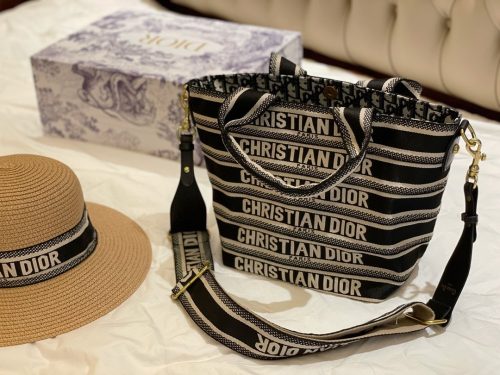 Christian Dior  HAT BASKET BAG