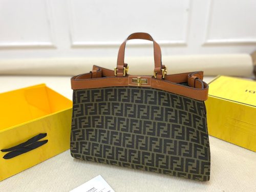 FENDI - Peekaboo Xlite tote bag