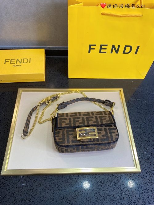 Fendi MINI BAGUETTE Brown