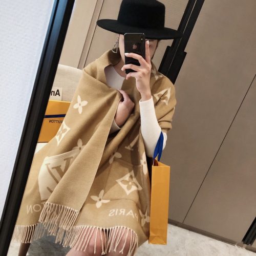 VL - Luxury Edition LUV Scarf 011