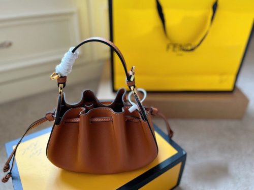 Pomodorino Mini Leather Bucket Top-Handle Bag