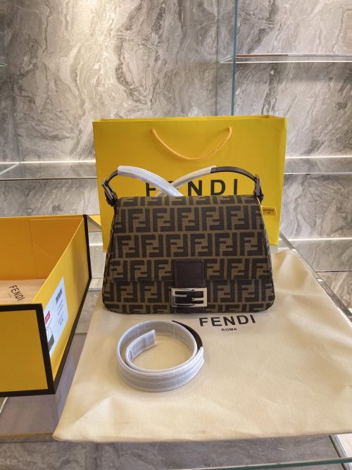 Fendi Zucca Mamma Baguette - Brown