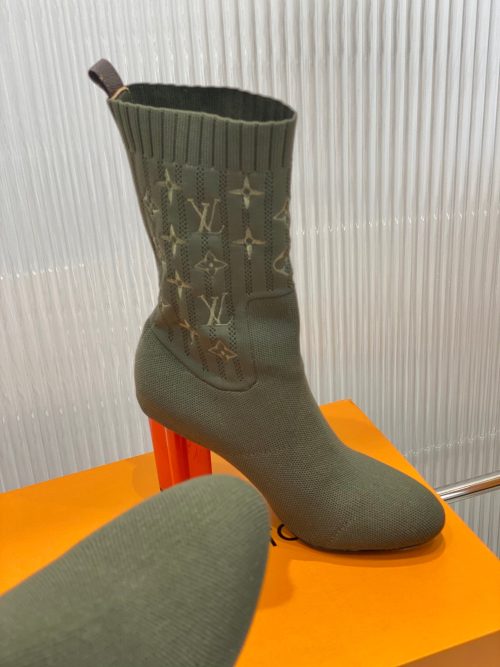 Designer LUV BOOTS 048