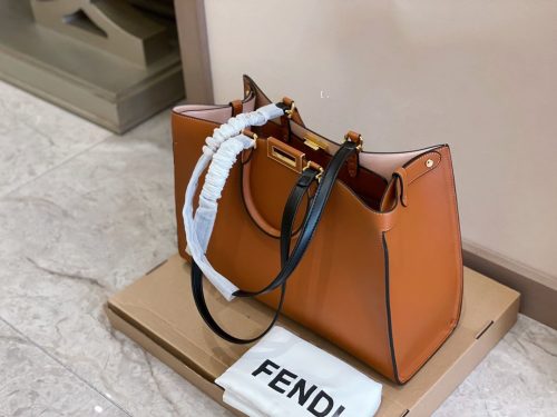 Fendi Peekaboo ISeeU Medium Brown Leather Bag