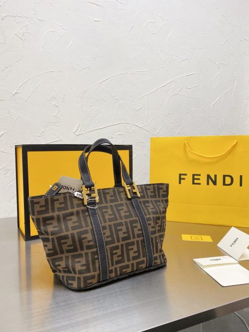 Fendi handbag Brown