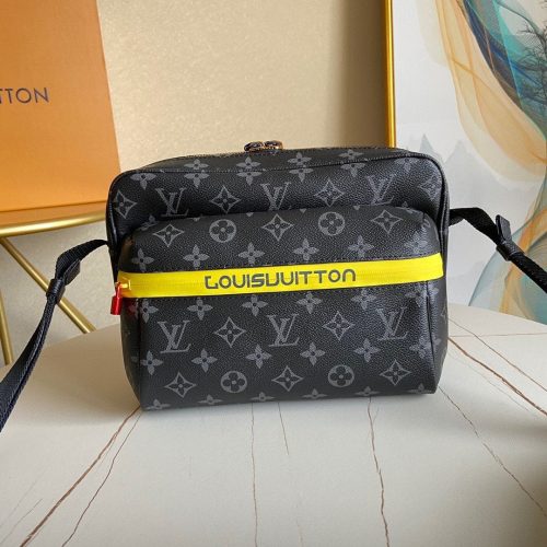 Louis Vuitton Messenger