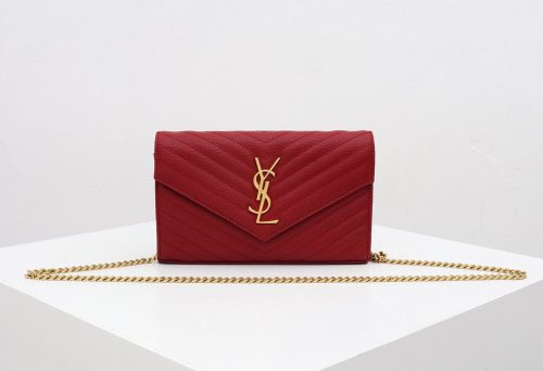 CLASSIC CASSANDRE CHAIN WALLET IN GRAIN DE .