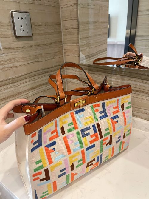 Fandi Latest Tote Bags