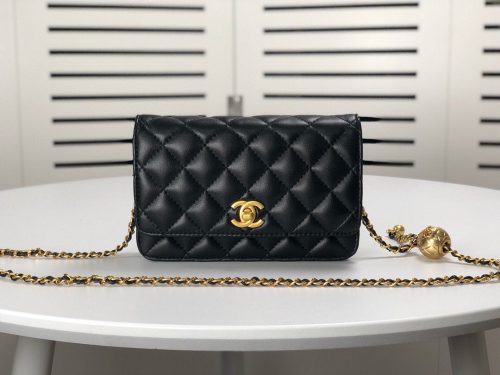 Chanel Wallet on Chain