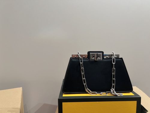 FENDI Casual Style 2WAY Chain Leather Elegant Style