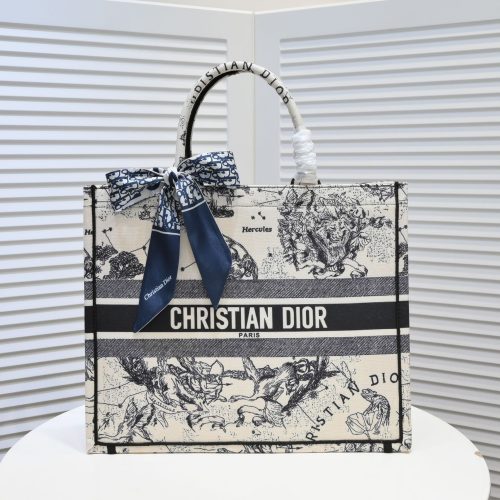 VL DIOR BOOK TOTE