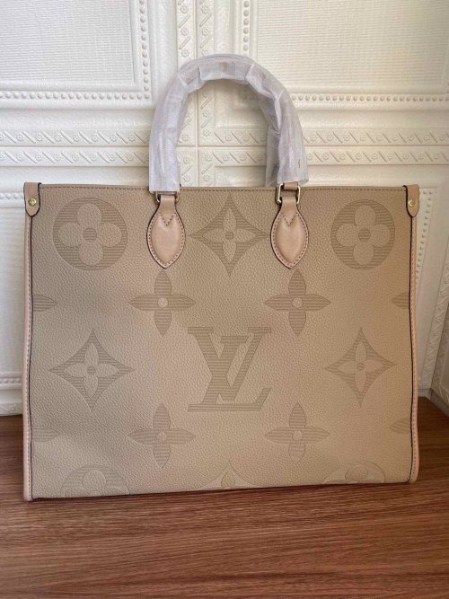 LOUIS VUITTON ONTHEGO MM MONOGRAM EMPREINTE