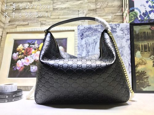 GUCCI  Guccissima Linea A Hobo Black