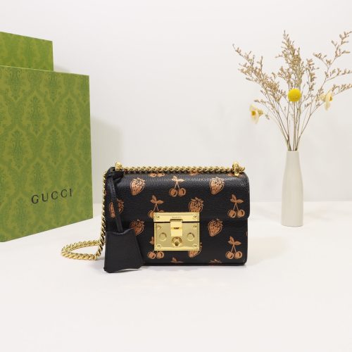 Gucci Padlock Small Berry Shoulder Black Leather