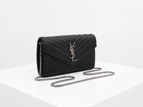 CLASSIC CASSANDRE CHAIN WALLET IN GRAIN DE