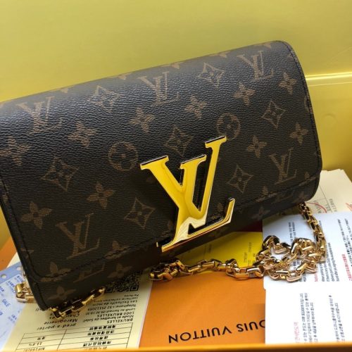 Get More PhotosView Similar Luios Vuitton Sling Bag