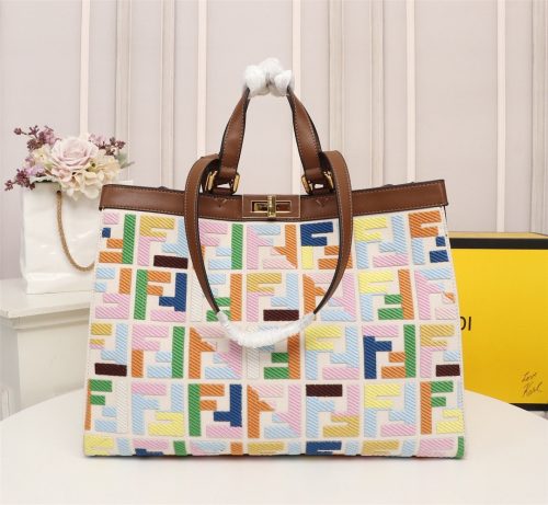 Fandi Latest Tote Bags