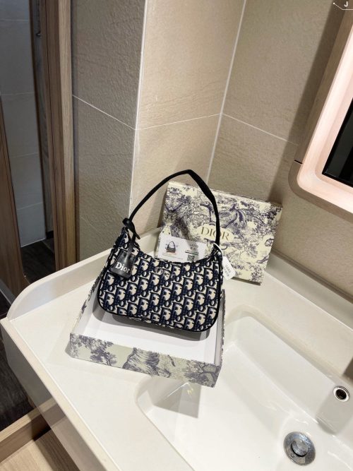 DIOR CD LOUNGE BAG BLUE OBLIQUE JACQUARD