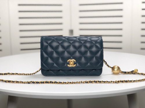 CHANEL CAVIAR LEATHER FLAP BAG
