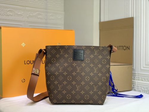 Louis Vuitton Monogram LV Rubber Cruiser
