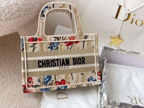 Dior Book Tote bag Beige Hibiscus Embroidery
