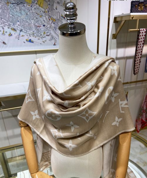 VL - Luxury Edition LUV Scarf 004