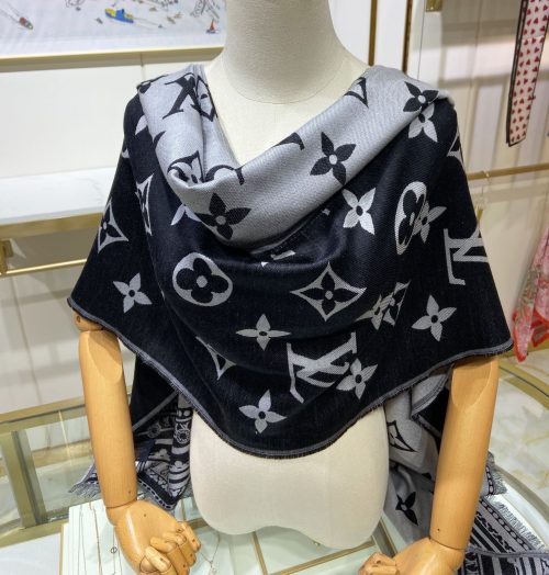 VL - Luxury Edition LUV Scarf 005
