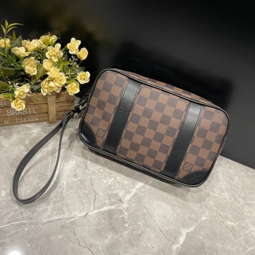 Louis Vuitton Pochette Kasai