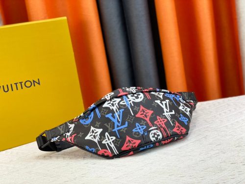 Louis Vuitton LV Bumbag graffiti
