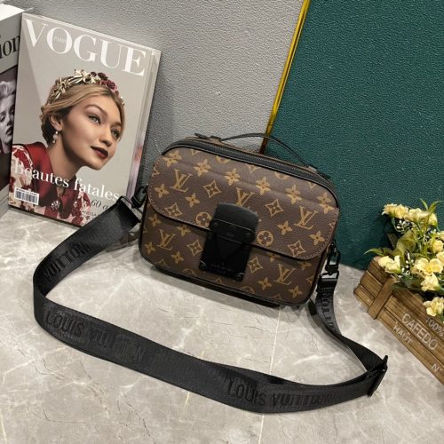 Louis Vuitton S Lock Messenger