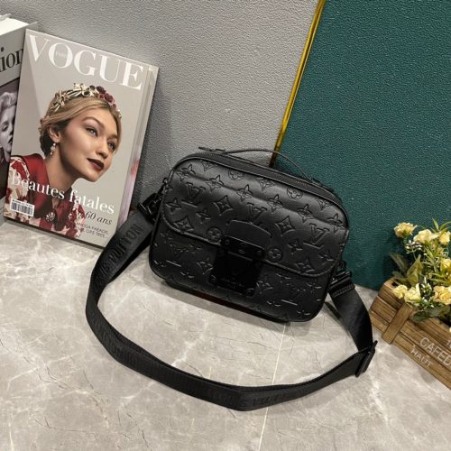 LV S Lock Messenger