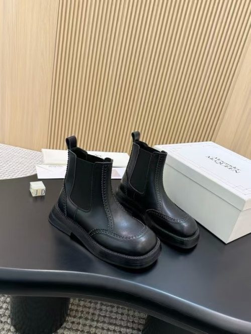 Alexander McQueen The Brogue Chelsea Boots
